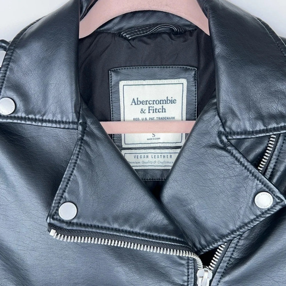 Abercrombie & Fitch Vegan Leather Moto Jacket Black Zip Up Biker Size Small - Picture 5 of 10